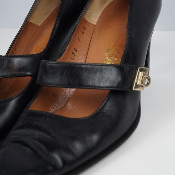 Salvatore Ferragamo Black Leather Pumps Size 7 Mary Jane Style Made in Italy - Picture 9 of 16